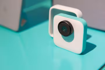 Google отказалась от умной камеры Clips с нейросетью: кладбище сервисов пополняется
