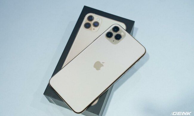 iPhone 11