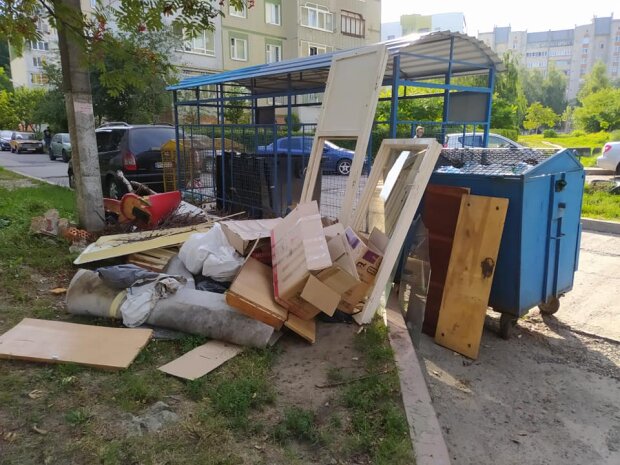 Коммунальщики Садового превратили Львов в "мусорную столицу" Украины