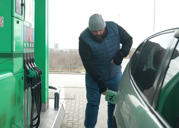 АЗС. Фото: скрін youtube