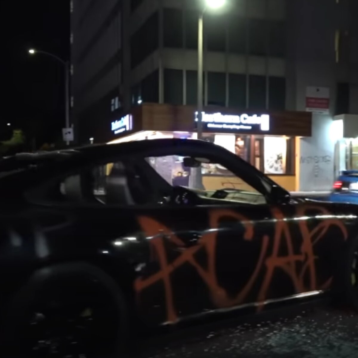 В сети показали разрушенный Porsche 911 GT3 RS, мародеры не оставили шансов  водителю - ЗНАЙ ЮА