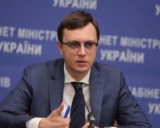 Міністр Омелян порадив українцям шукати причину поганих доріг в іншому місці