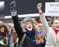 Зупиніть війну проти України: Москву охопила акція протесту