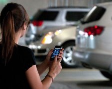 Apple и Samsung научат смартфоны управлять авто