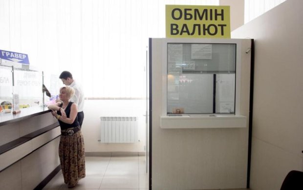 Будьте осторожны: нелегальные обменники "оккупировали" Украину