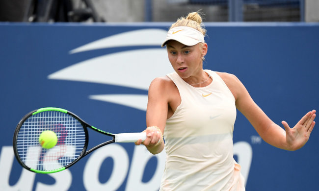 Юная Лопатецкая уничтожила восьмую соперницу подряд