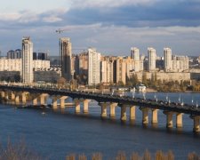 Столичні мости взяли під посилену охорону