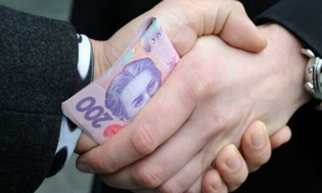 Харьковского декана поймали на взятке