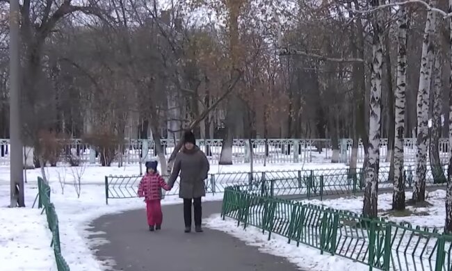 Алименты на ребенка, кадр из видео