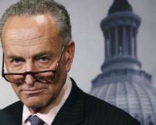 Сенатор-демократ викликав Трампа на "дуель чесності"