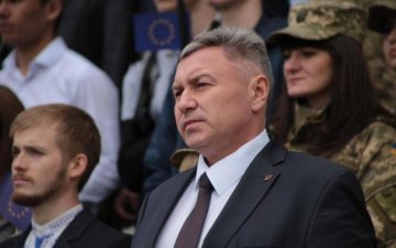 Губернатор-гастролер: хто керує прифронтовим регіоном