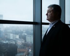 "Вилами ему в з*д": Порошенко отхватил десятки тысяч гектаров украинской земли