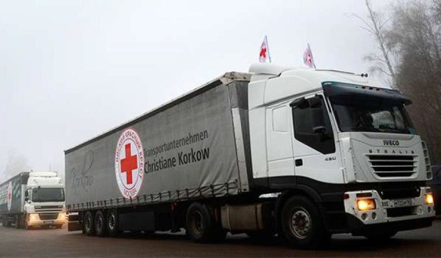 На окупований Донбас доставили гумдопомогу від Червоного Хреста