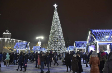 Різдвяна ялинка у Чернігові в 2018 році, фото: Чернігівська міська рада