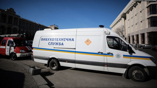 Труханова "обложили минами", к мэрии мчат спасатели со всей Одессы: первые подробности