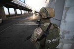 Стало відомо ім'я зловмисника, який "захопив" міст Метро в Києві: здав кілограм вибухівки та 88 набоїв