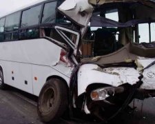 Кривавий обгін: Україну потрясла третя ДТП з пасажирським автобусом за день