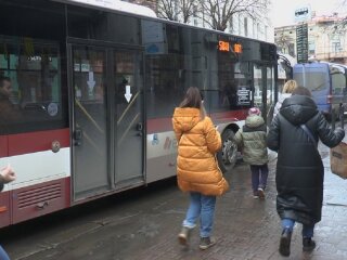 У Франківську можуть збільшити вартість проїзду: Суспільне