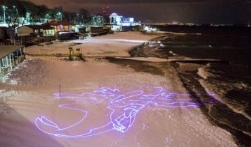 Одеський пляж прикрасили лазерним шоу (фото, відео)