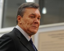 У центрі Києва копи відібрали у бандитів улюблену книгу Януковича