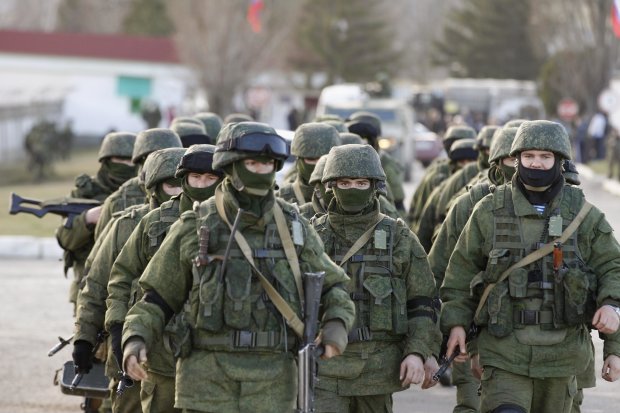 Колонна головорезов Путина напрявляется в Украину, к границе остались считанные километры: видео