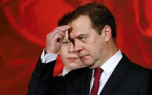 Медведев объявил о начале войны с США