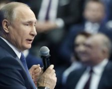 Санкції проти російських олігархів: Путін готується до бунту