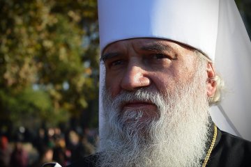 Священники ПЦУ начали получать смс-ки с угрозами и ошибками: что это за язык