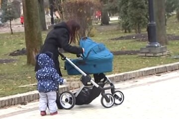 Декретна відпустка, скріншот відео
