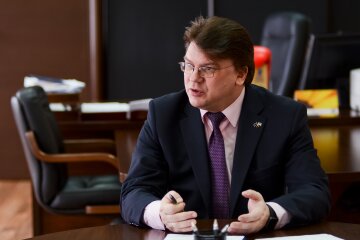Ігор Жданов, рoliteka