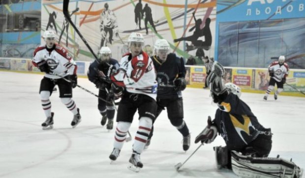 Хокеїсти Донбасу вирвались уперед в чемпіонаті України
