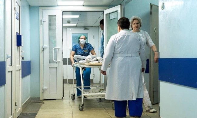 Украинца убили прямо в больнице из-за громкой музыки: бил ножом в живот