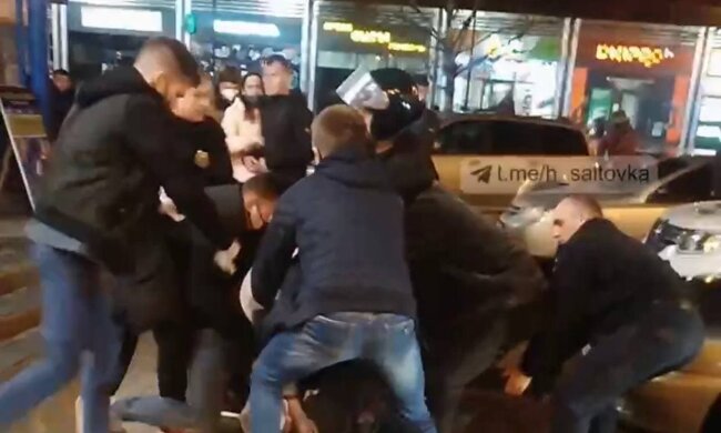драка / скриншот из видео