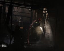 Техніка ДСНС під час гасіння пожежі в Києві
