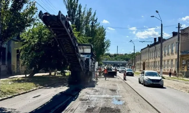 Ремонт вулиці Чорноморського Козацтва в Одесі