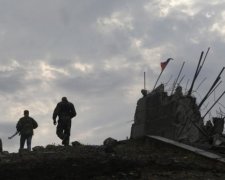 Бойовики продовжують тероризувати жителів Комінтерново