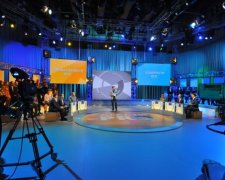 Головне за ніч: бюджет на 2018 рік та кривава стрілянина у Москві