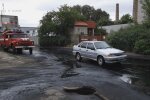 Дніпро тоне в нечистотах — чорна вода затікає у будинки, сморід страшний