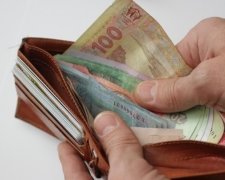 Повышение зарплат: сможет ли помочь лишняя "сотня" украинцам