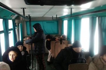 Плакала й трусило: кондуктор познущалася над донькою воїна АТО