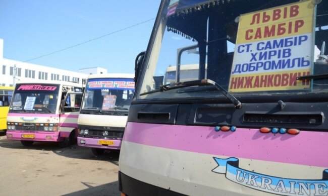 Через скарги пасажирів перевіряють приміські маршрутки на Львівщині