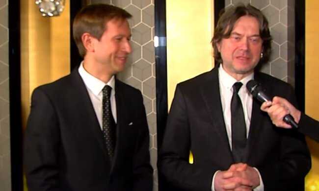 Дмитро і Остап Ступки, скріншот відео