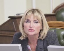 Луценко істерично накинулася на Зеленського, аж вуха в'януть: відео