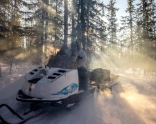 Шкуродер закатував нещасну тварину просто на камеру: це відео вбиває віру в людей