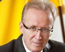 Українська Генпрокуратура викликала на допит небіжчика