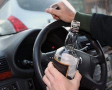 У пьяных водителей предлагают изымать авто на 10 лет