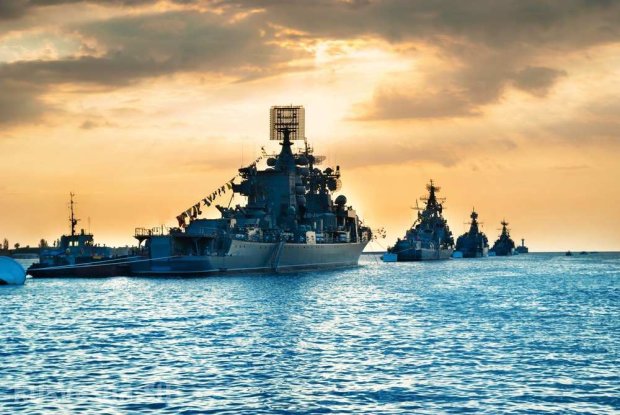 Путін готується до повномасштабного вторгнення: військові кораблі РФ вже в Чорному морі