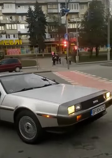 DeLorean DMC-12, скріншот: YouTube