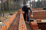 Зробив послугу Путіну: львівський полковник відібрав у солдатів автомати і вручив шпателі, скандальні кадри
