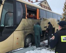 В польский автобус на Львовщине стрелял неизвестный